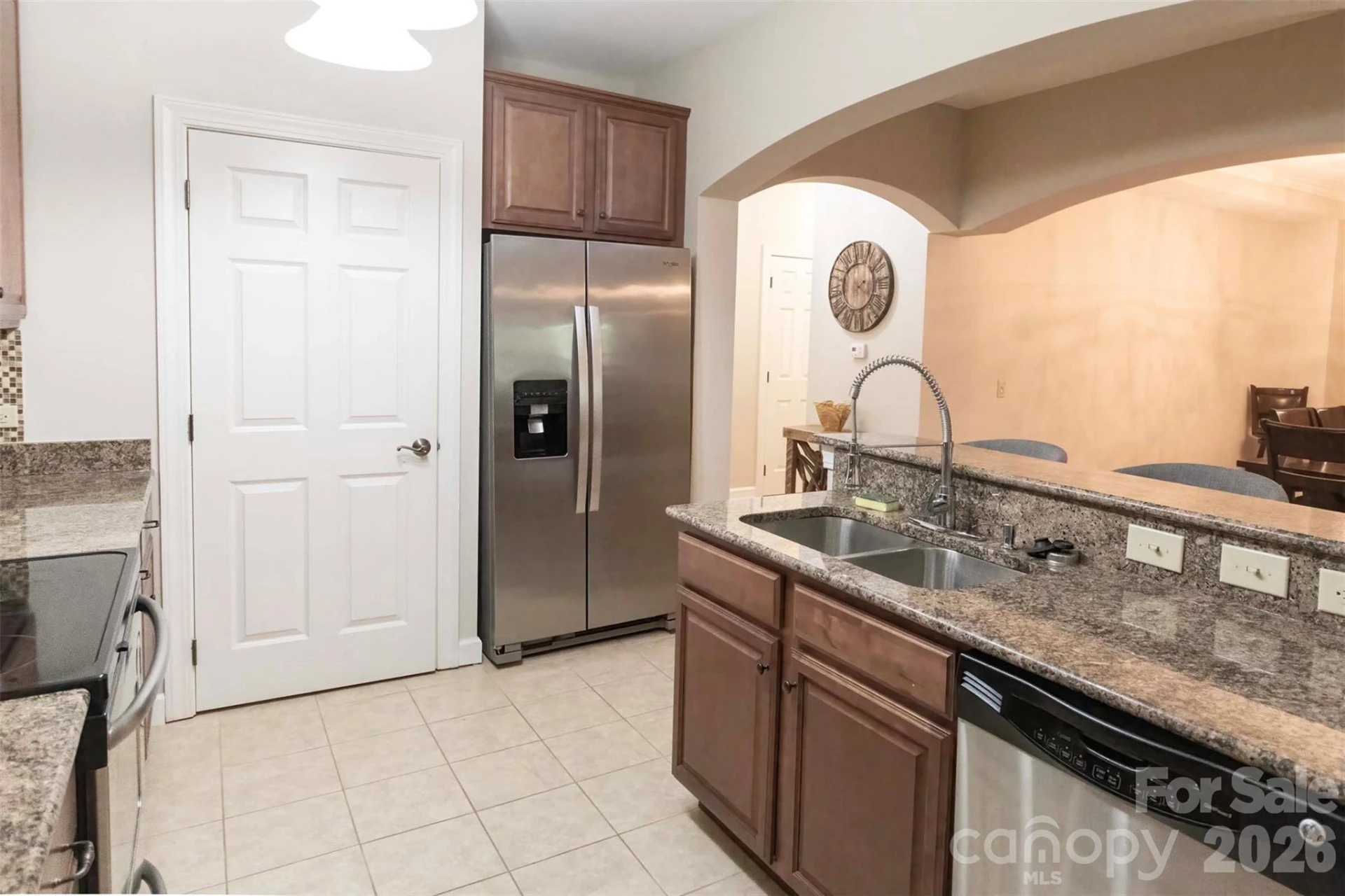 40 Hyannis Drive - Photo 11