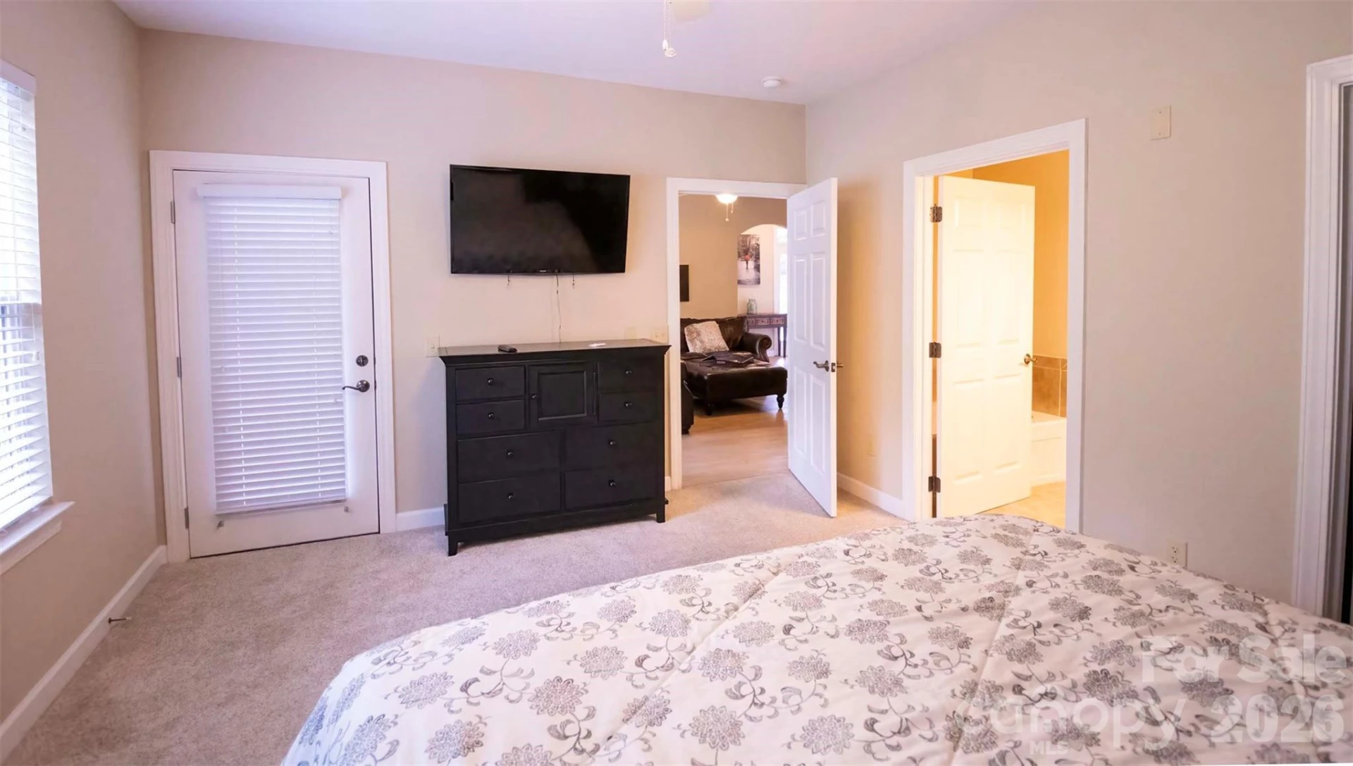 40 Hyannis Drive - Photo 15