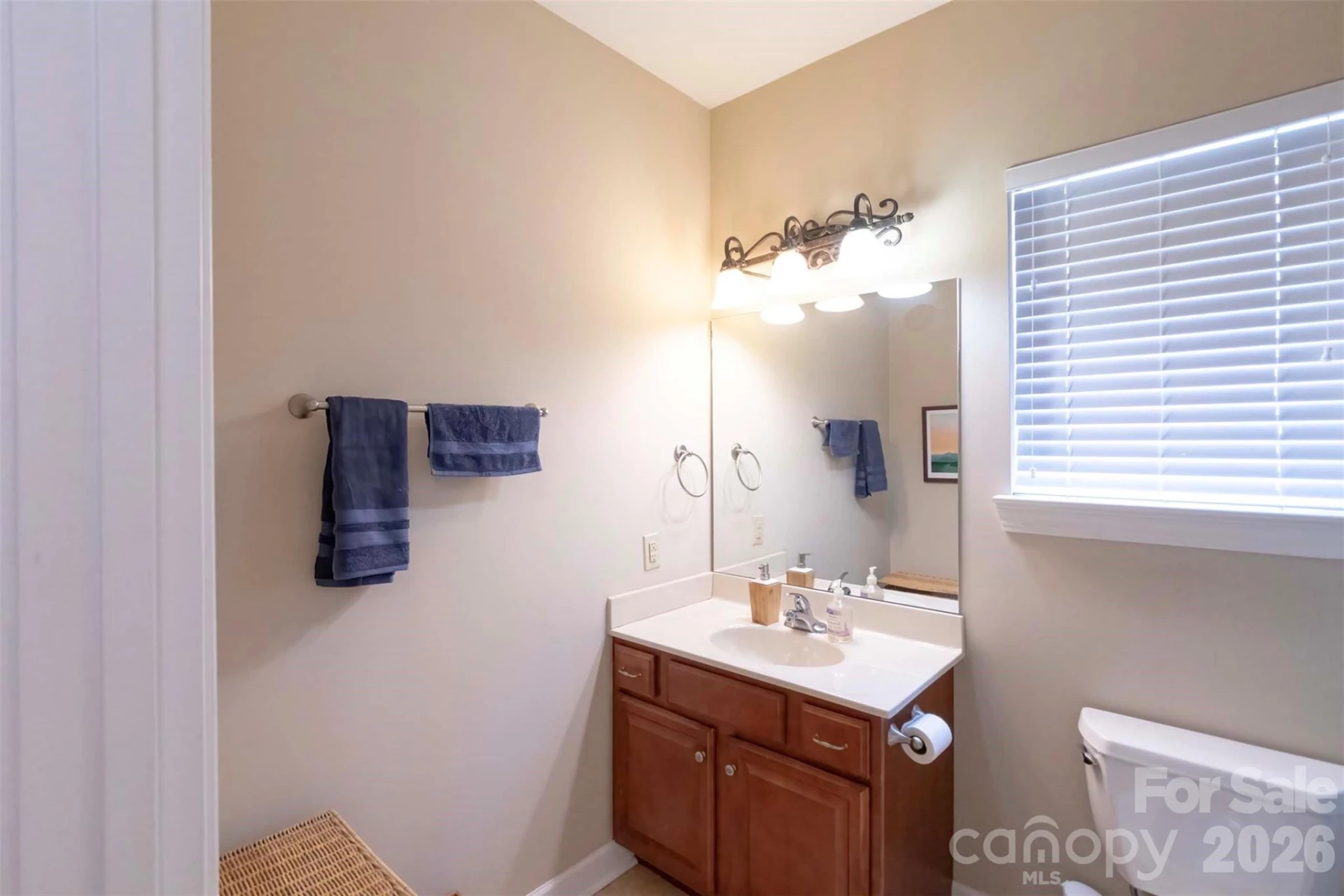 40 Hyannis Drive - Photo 22