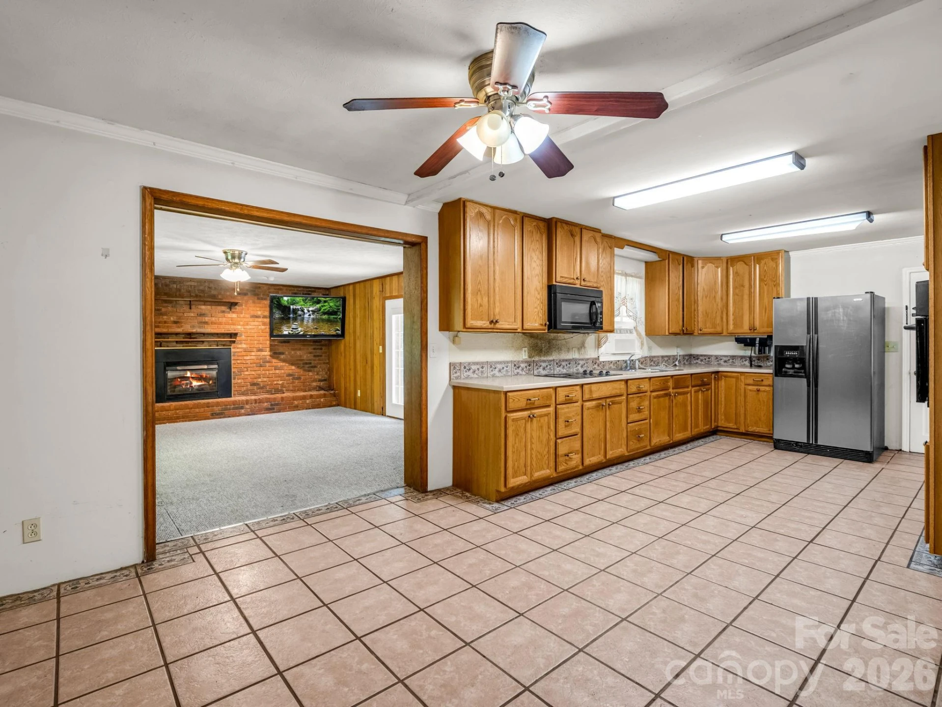 926 Toxaway Court - Photo 6