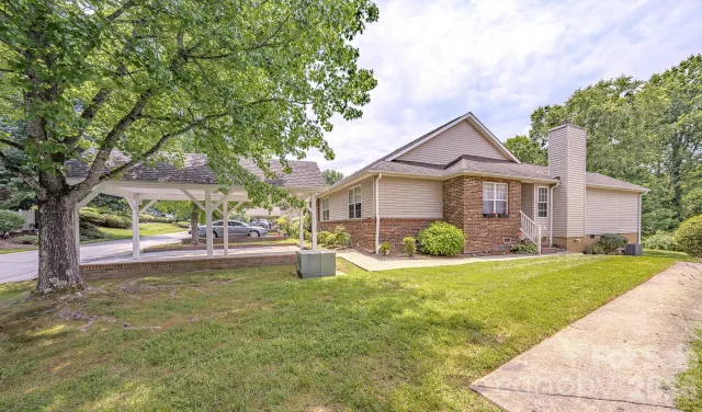 39 N Creekside Court