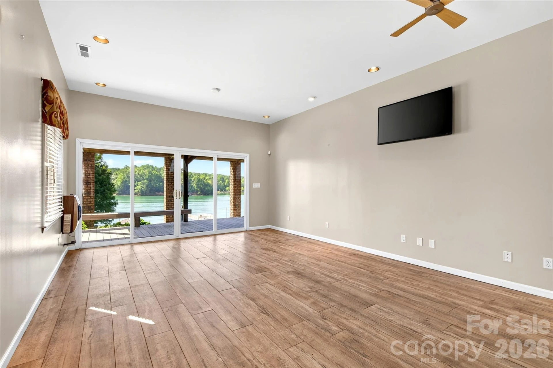 831 Lake Club Drive - Photo 24