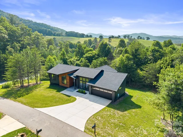 4 Tremorra Trail, Leicester, NC, 28748