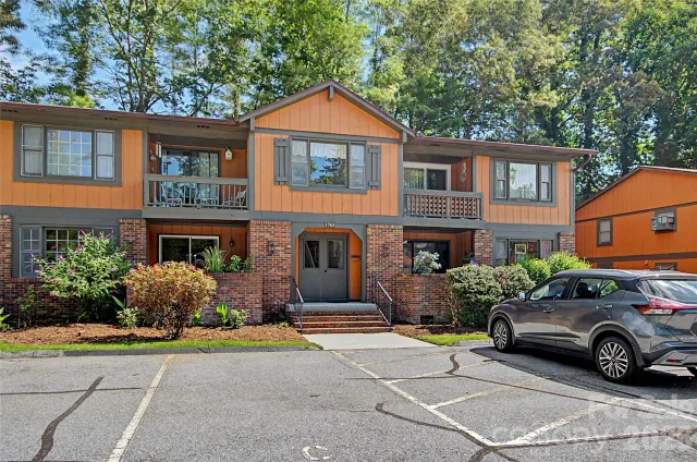 1765 Haywood Manor Road, Hendersonville, NC, 28791