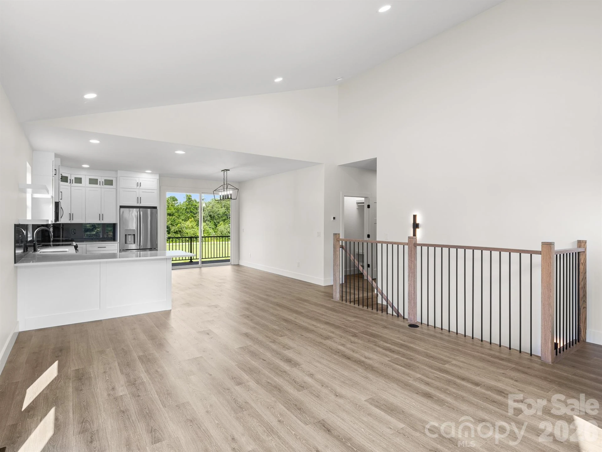 27 Klimovych Road - Photo 8