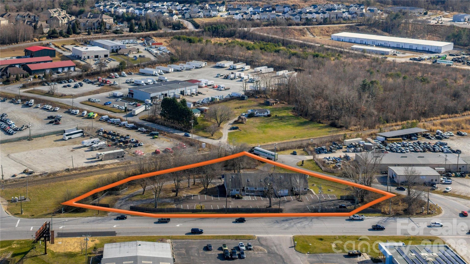 5030 Hendersonville Road - Photo 2
