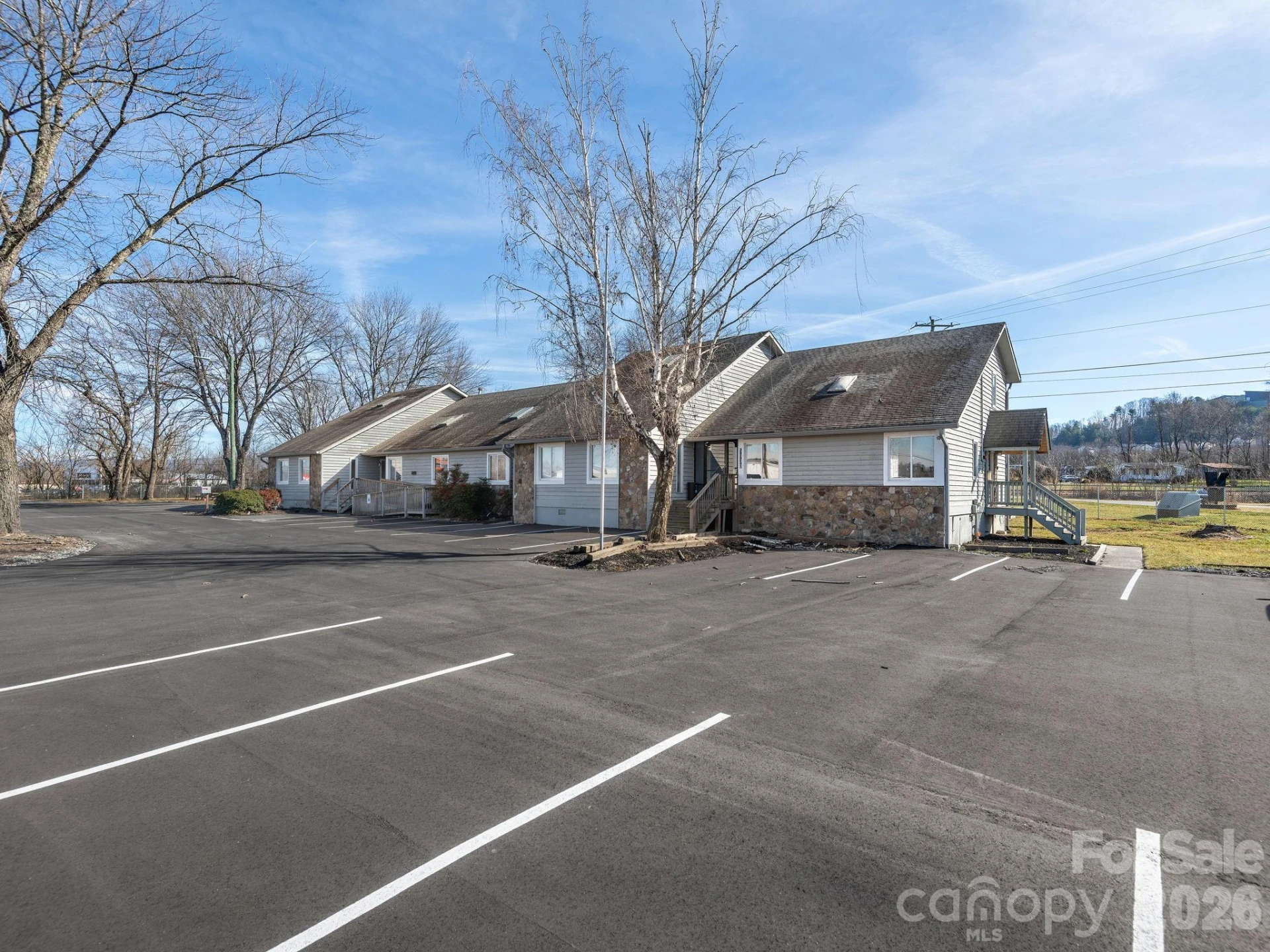 5030 Hendersonville Road - Photo 3