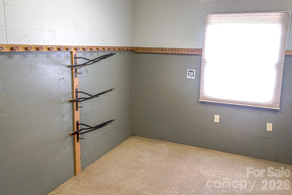 711 Meadow Crest Road - Photo 37