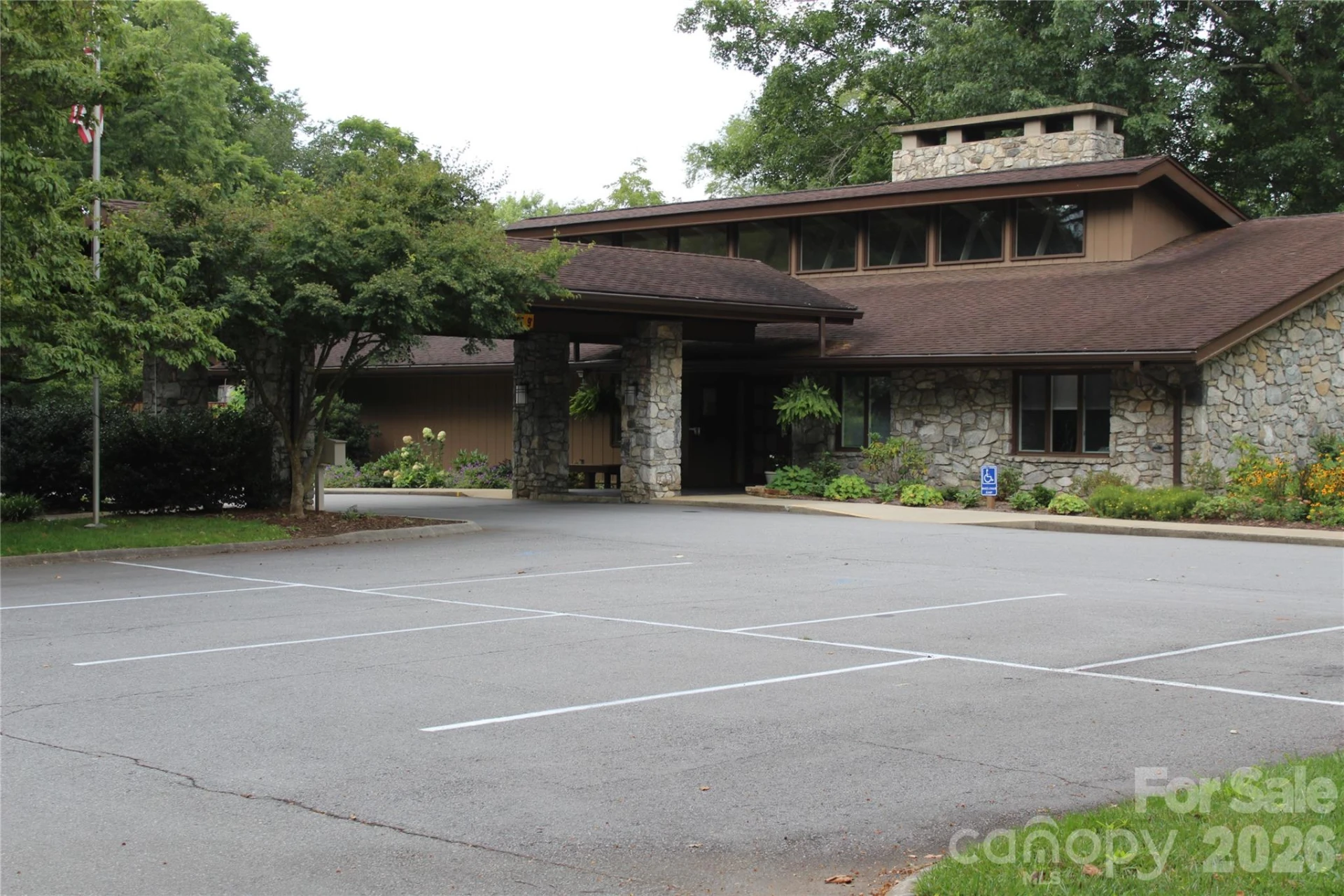 301 Crowfields Lane - Photo 24