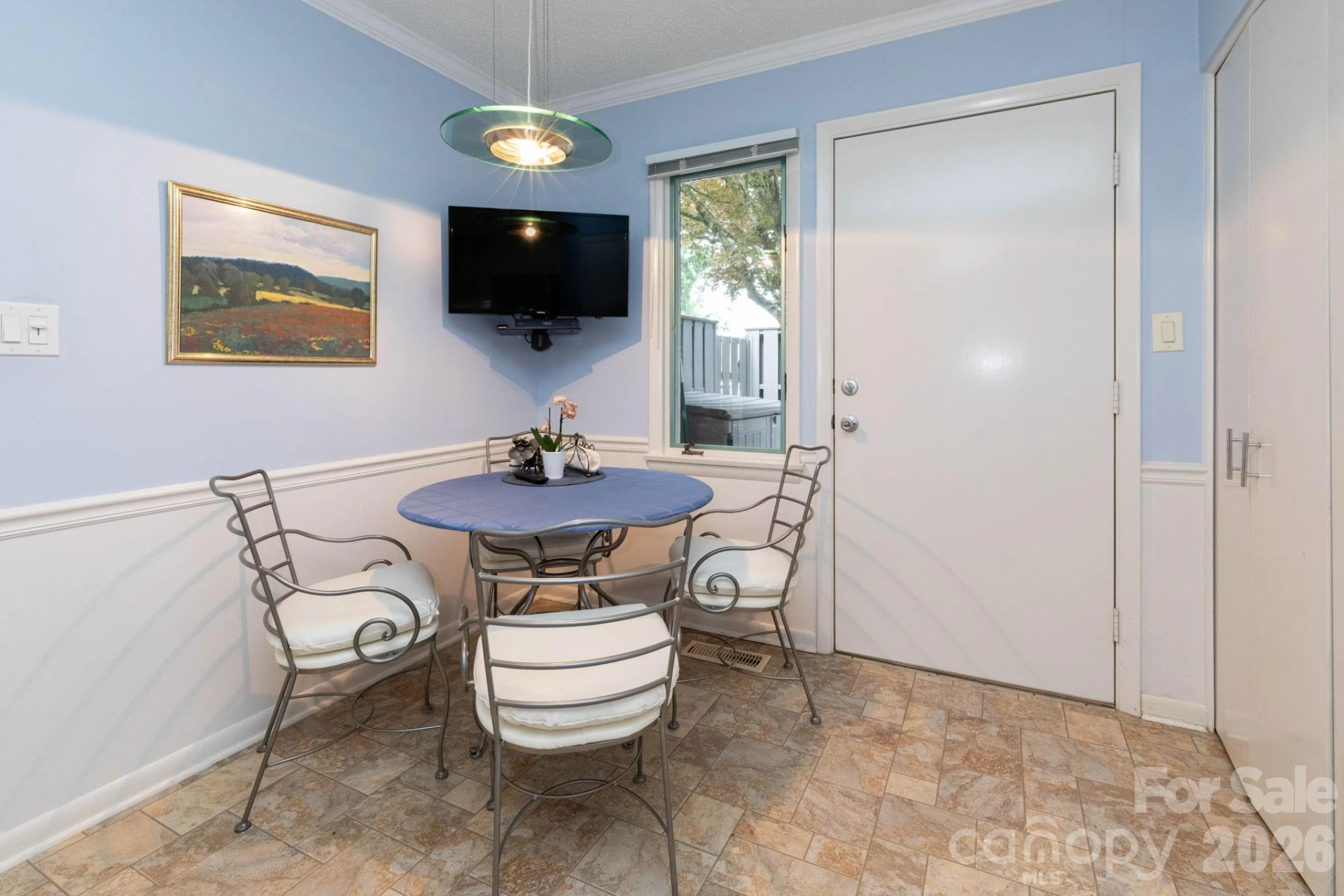 301 Crowfields Lane - Photo 8