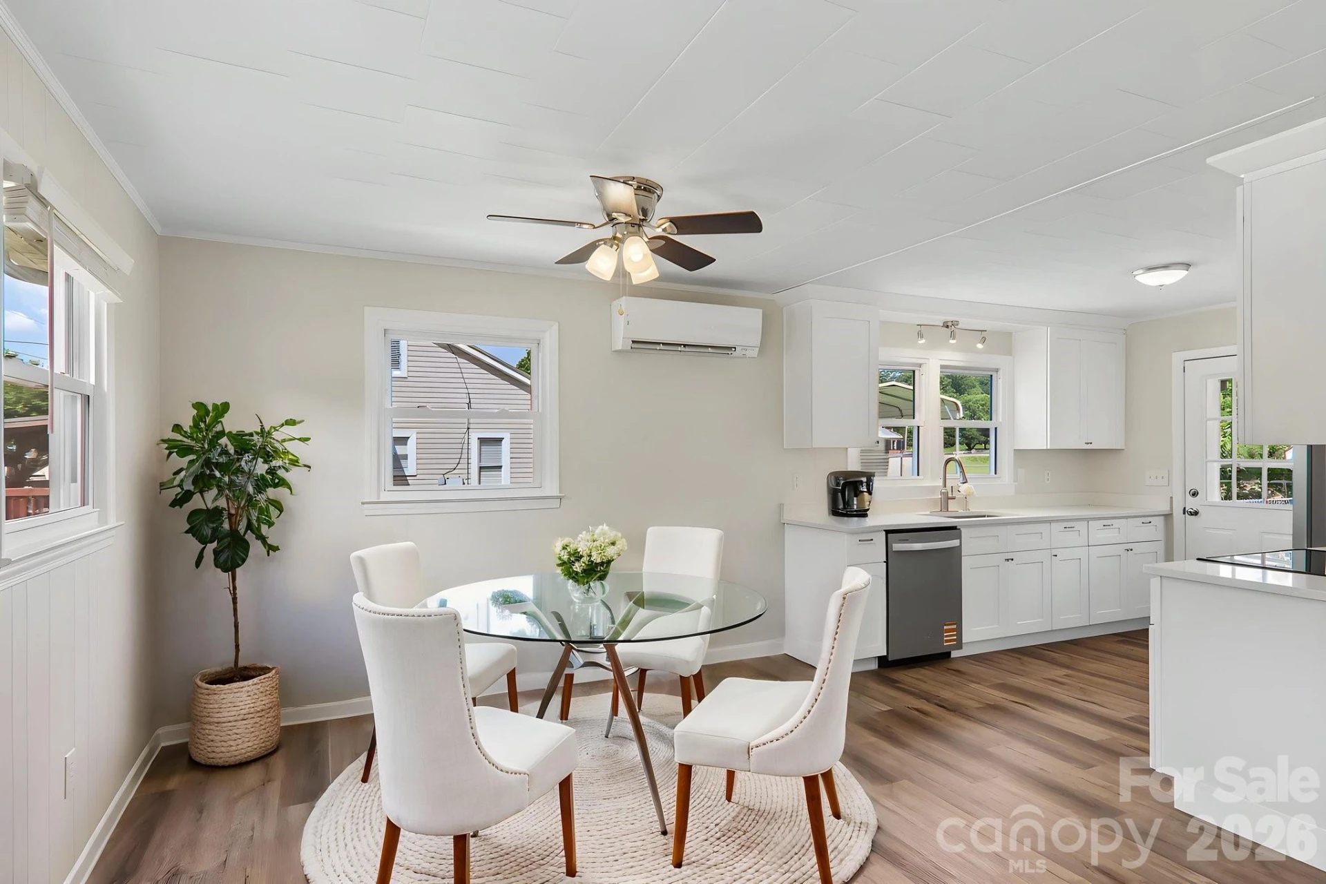363 Killian Street - Photo 5