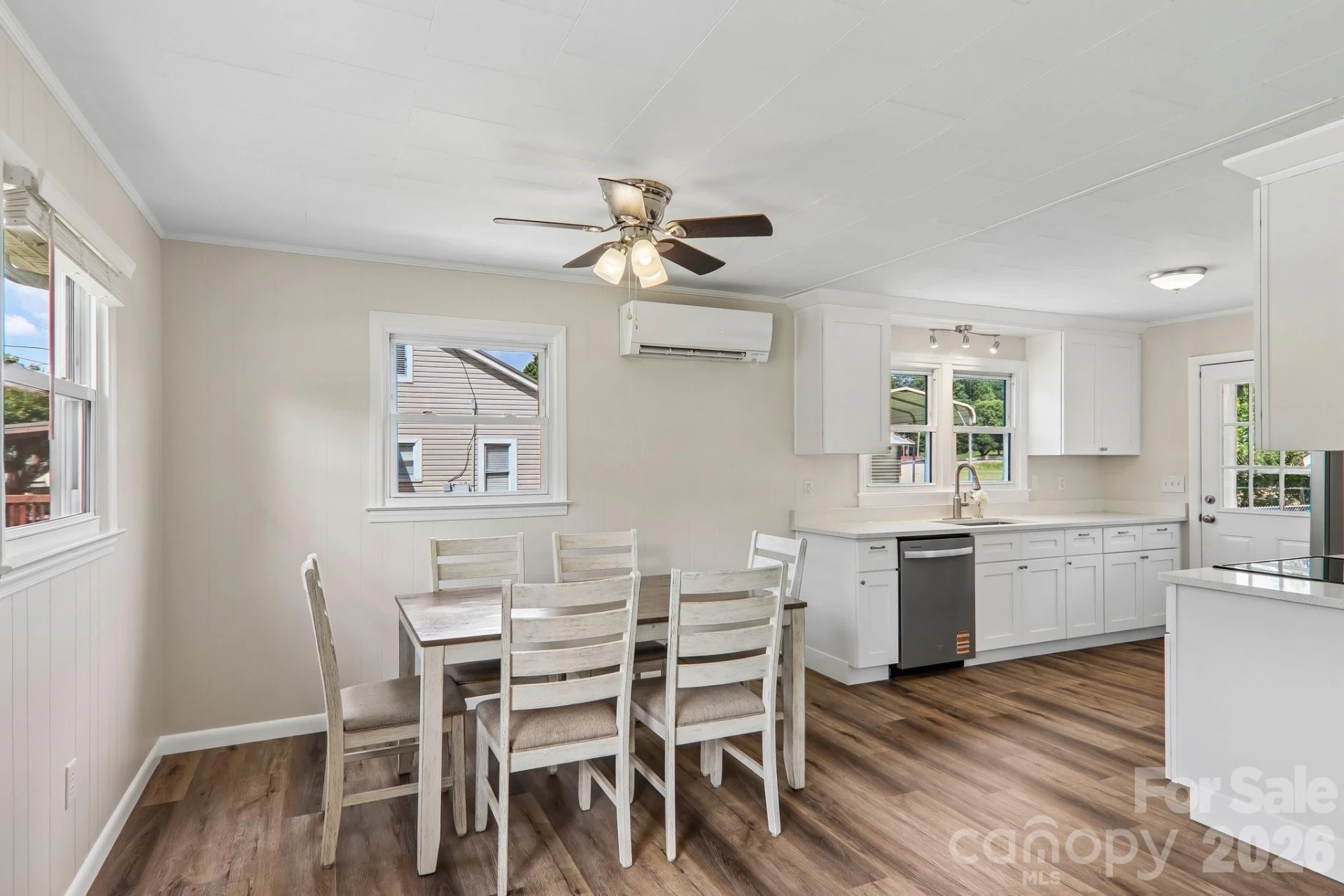 363 Killian Street - Photo 6