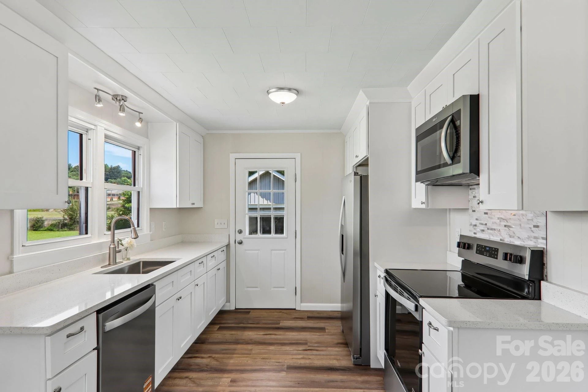 363 Killian Street - Photo 9