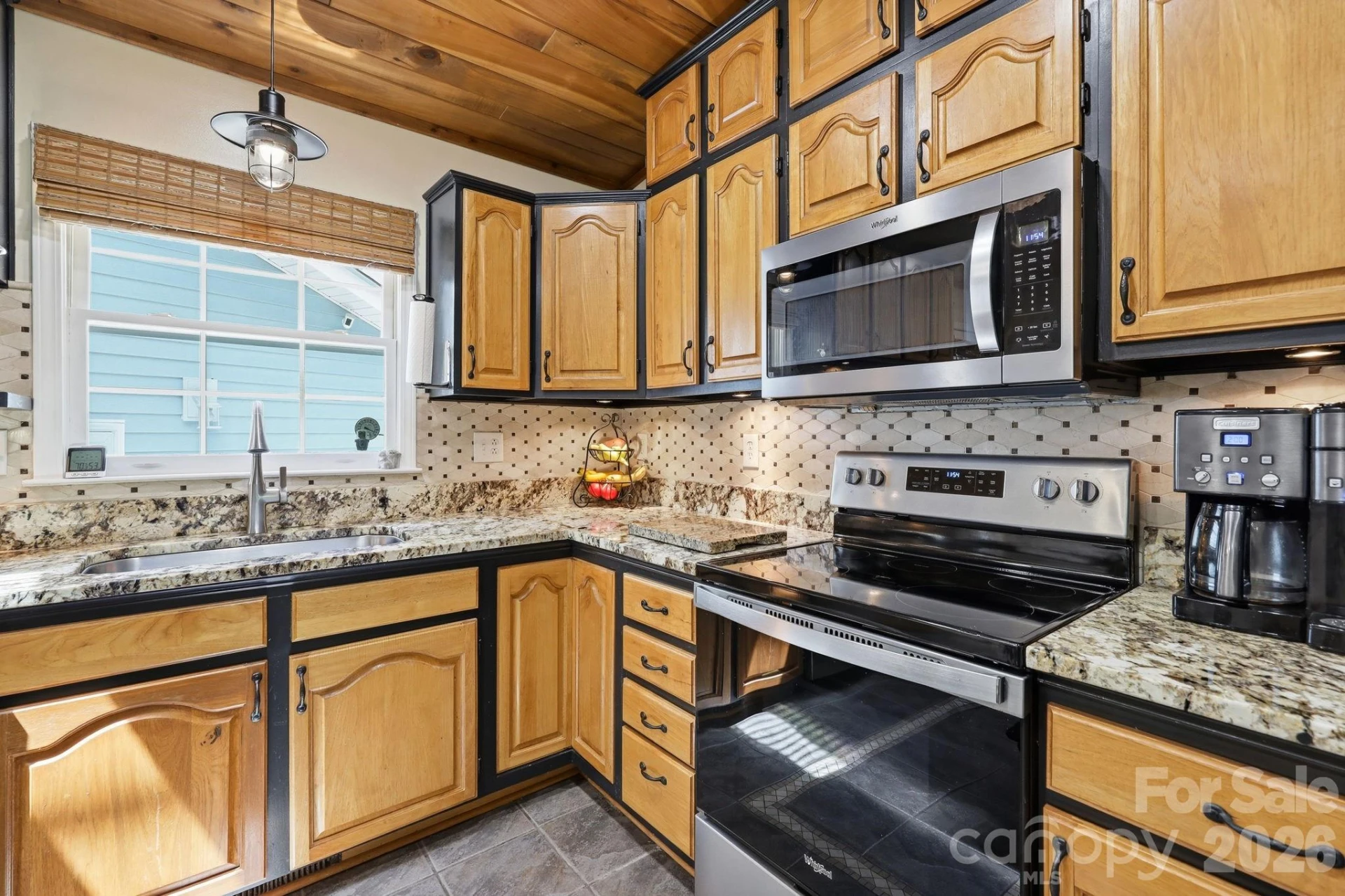 220 Bradshaw Avenue - Photo 15