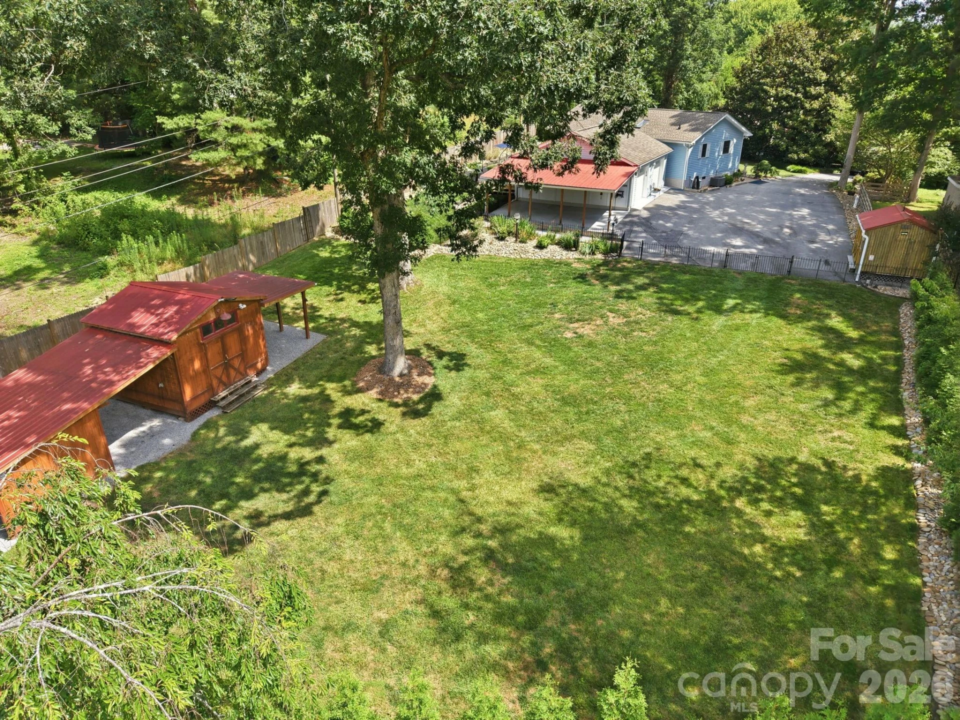 220 Bradshaw Avenue - Photo 9