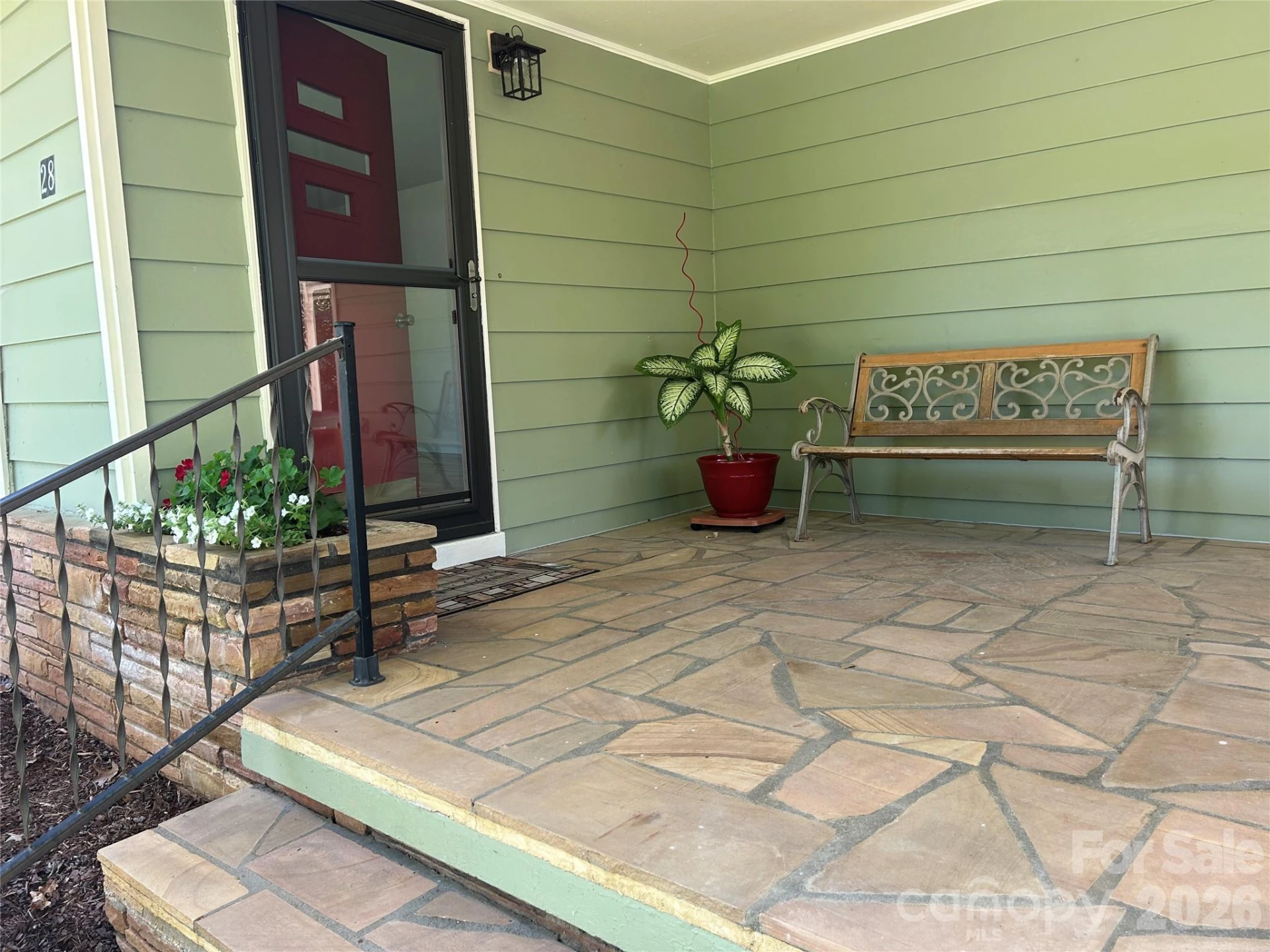 28 S College Street - Photo 2