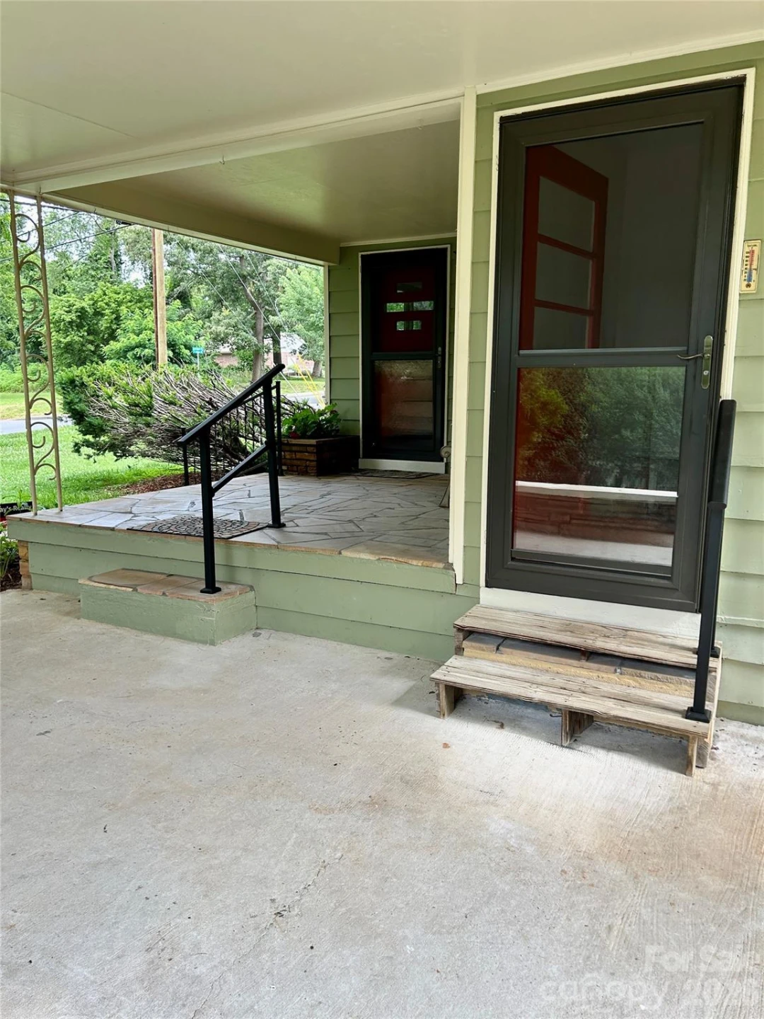 28 S College Street - Photo 4