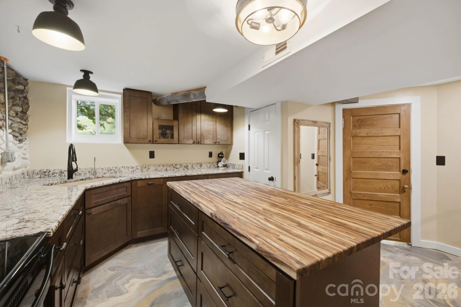 108 Patton Avenue - Photo 23