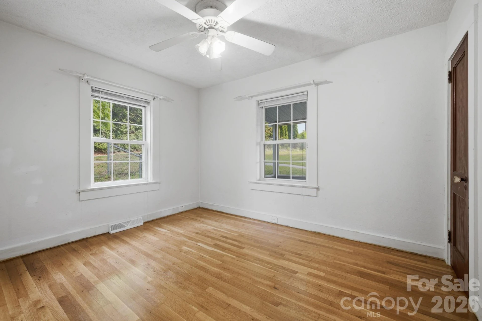 108 Patton Avenue - Photo 8