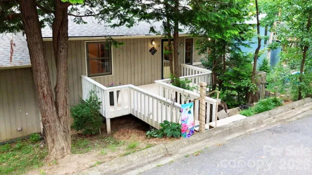 127 Riverview Drive