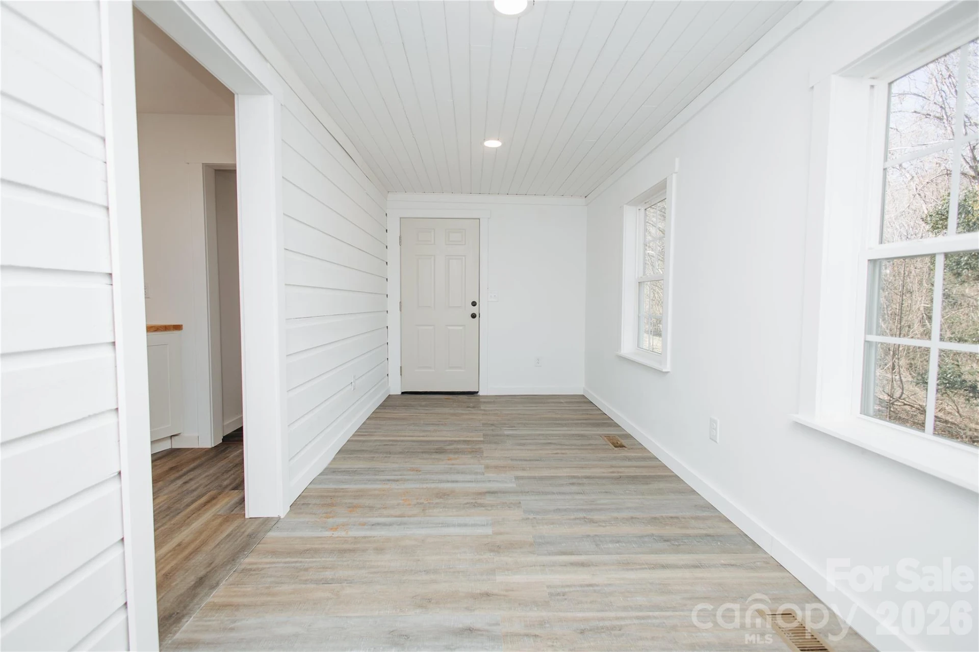 245 Carolina Avenue - Photo 6