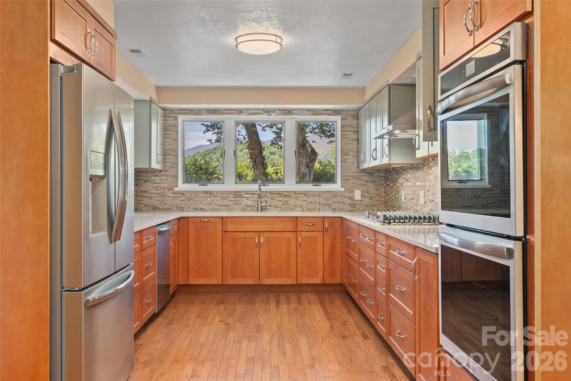 142 Country Club Drive - Photo 10