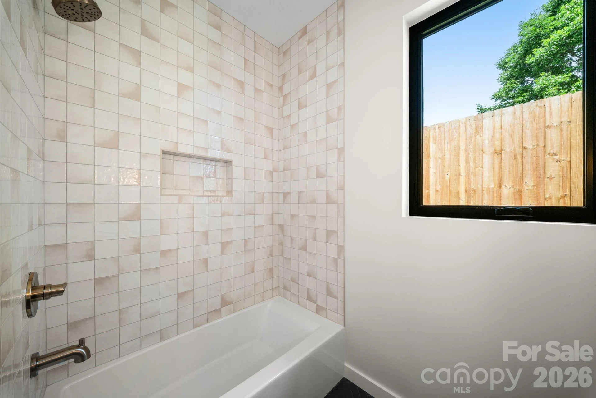 6 Sandhurst Drive - Photo 14