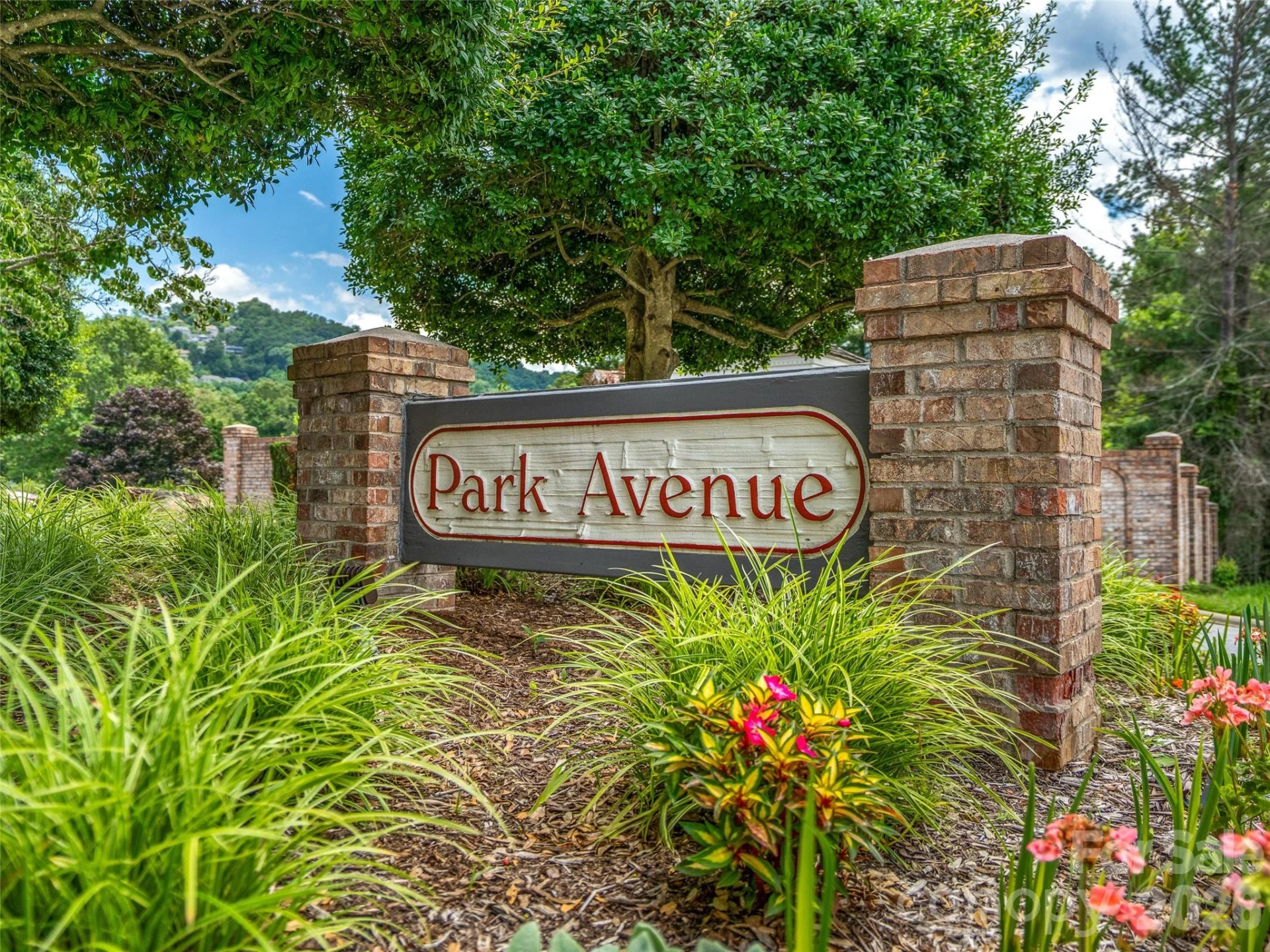 8 Park Avenue - Photo 25