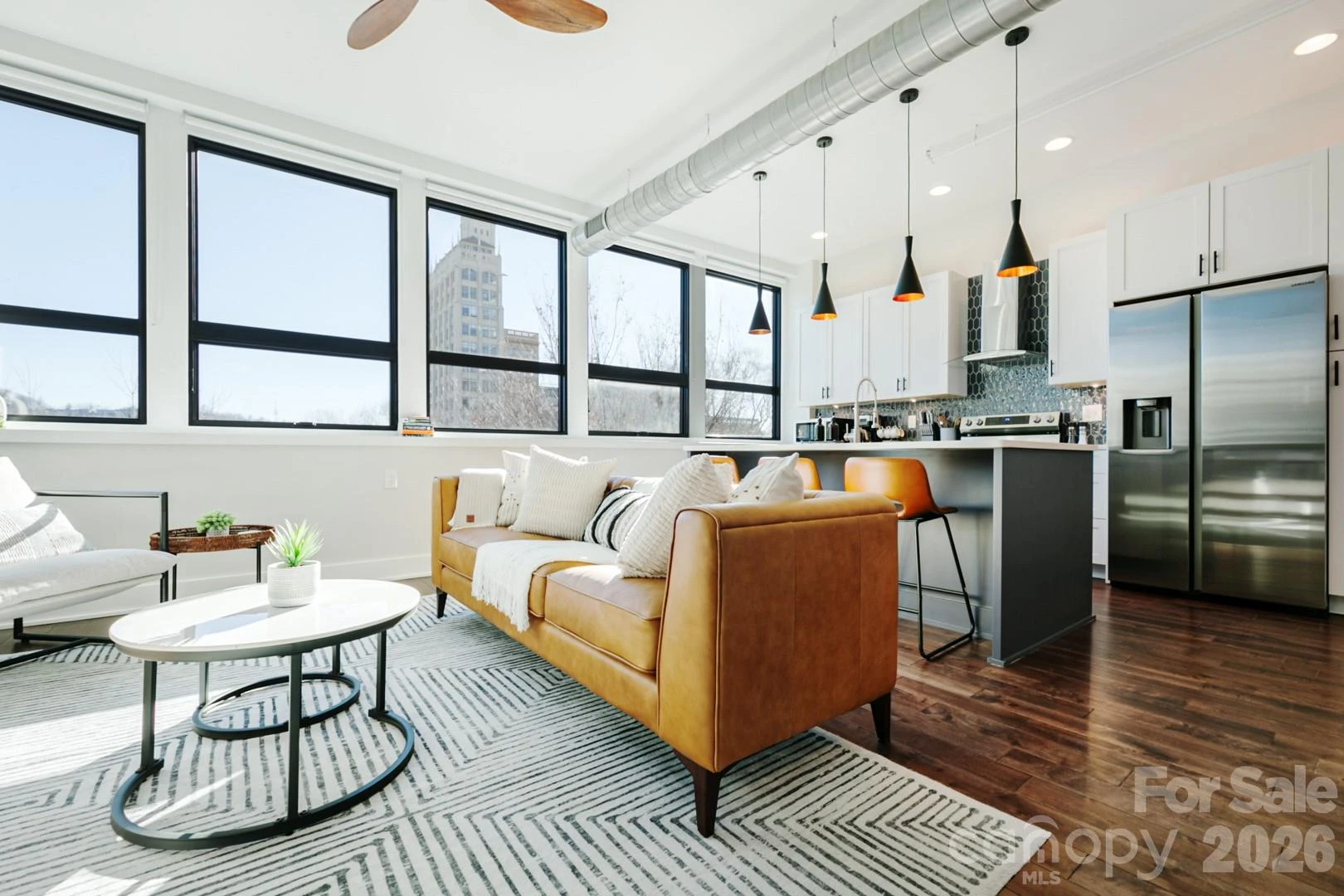 122 College Street #201