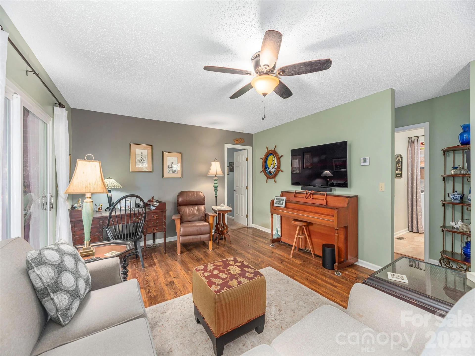 323 Hawks Crest Drive - Photo 13