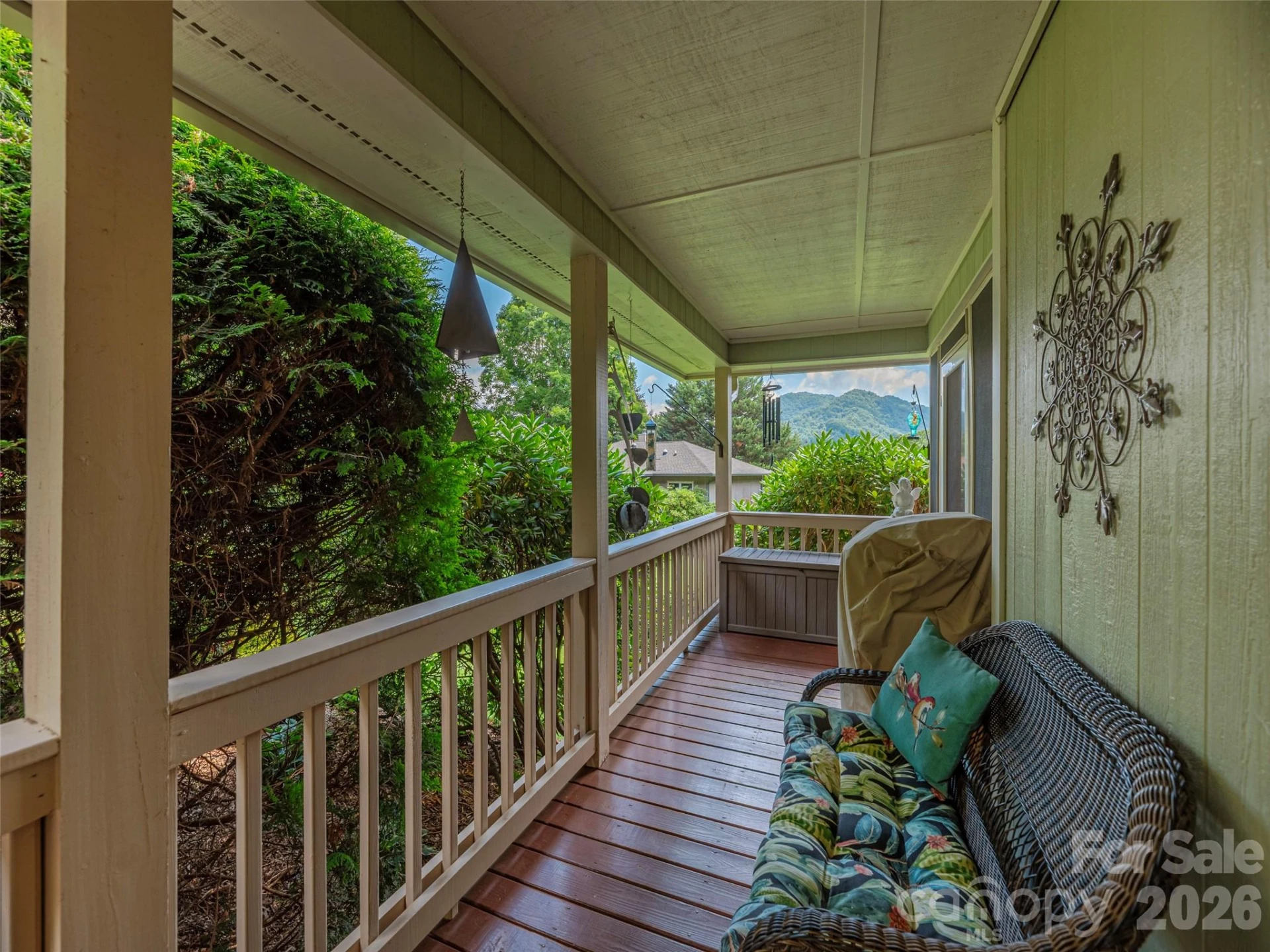 323 Hawks Crest Drive - Photo 4