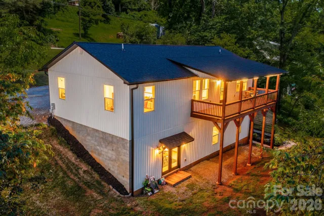 295 Penland Street, Clyde, NC, 28721