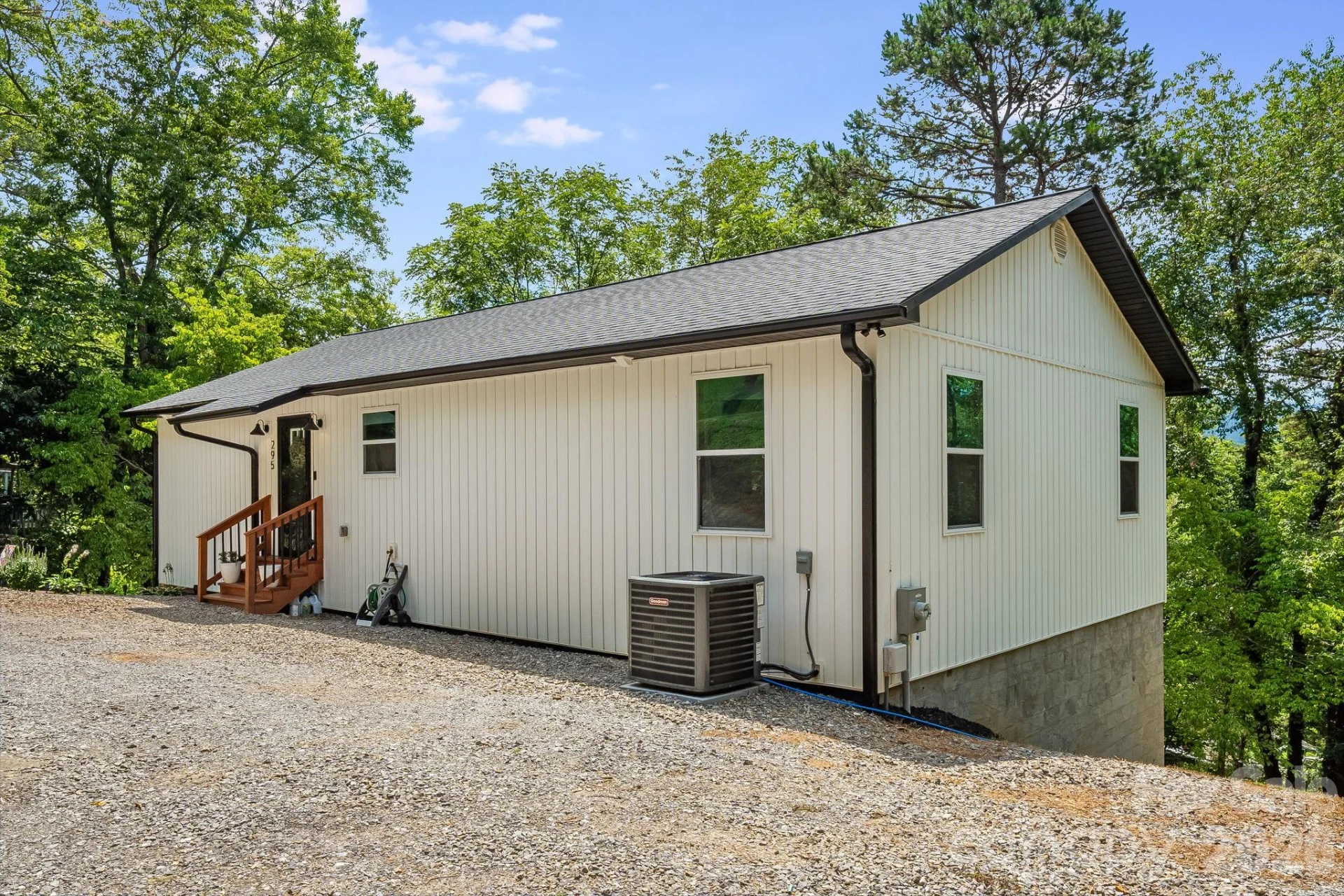 295 Penland Street - Photo 5