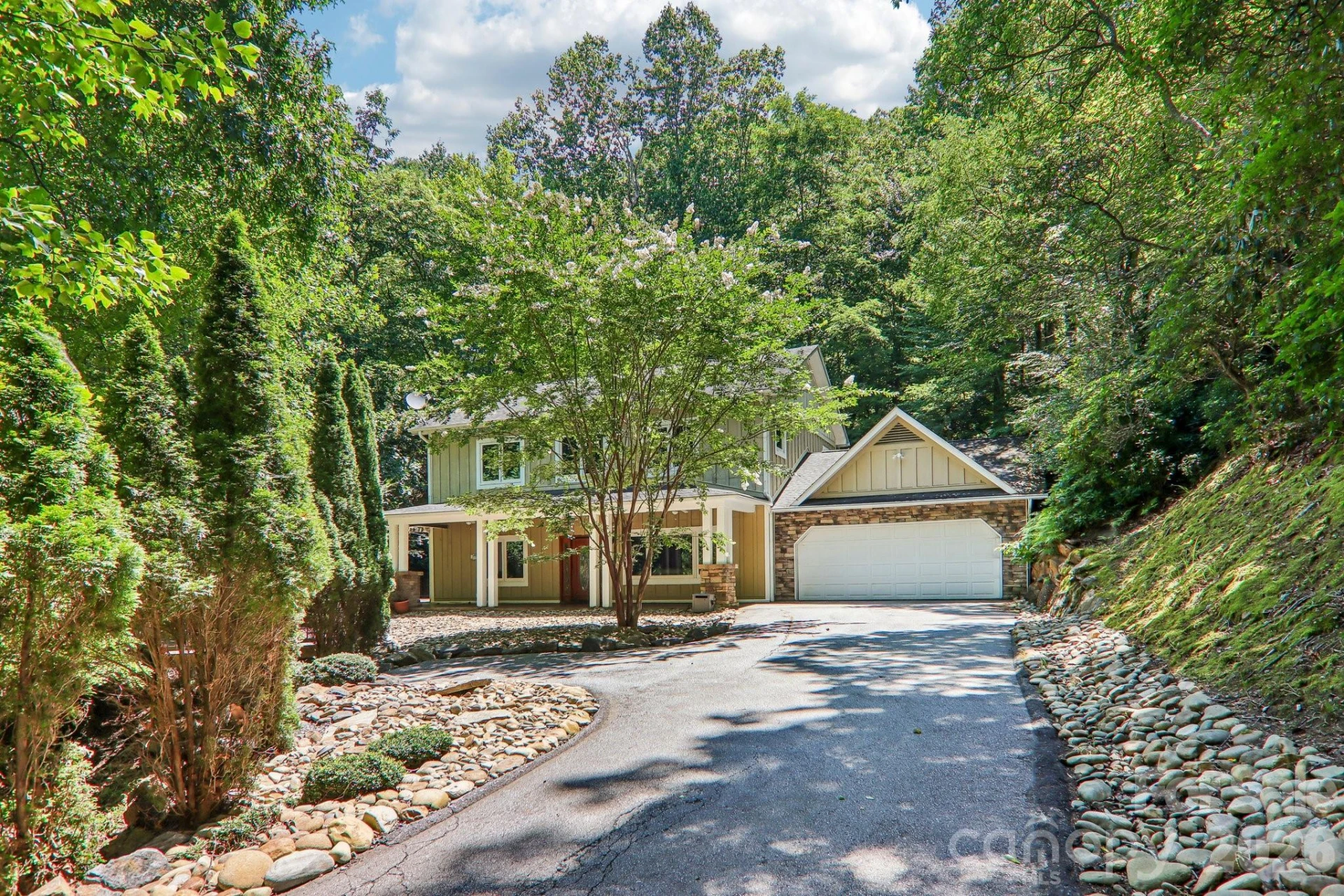 10 Cedar Drive - Photo 2