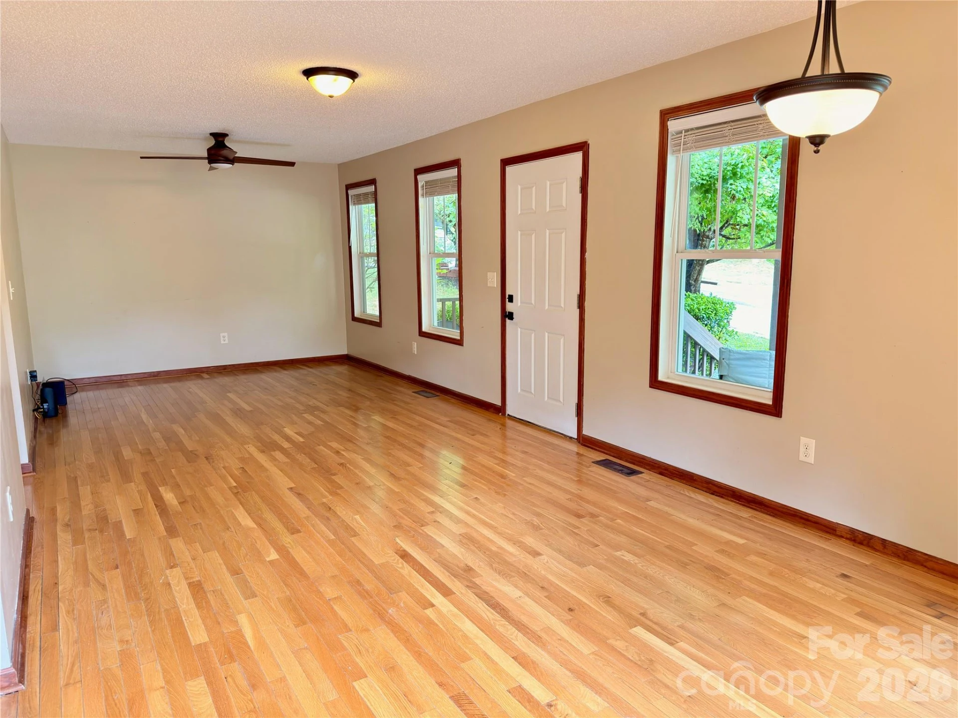 5 Springmill Drive - Photo 7