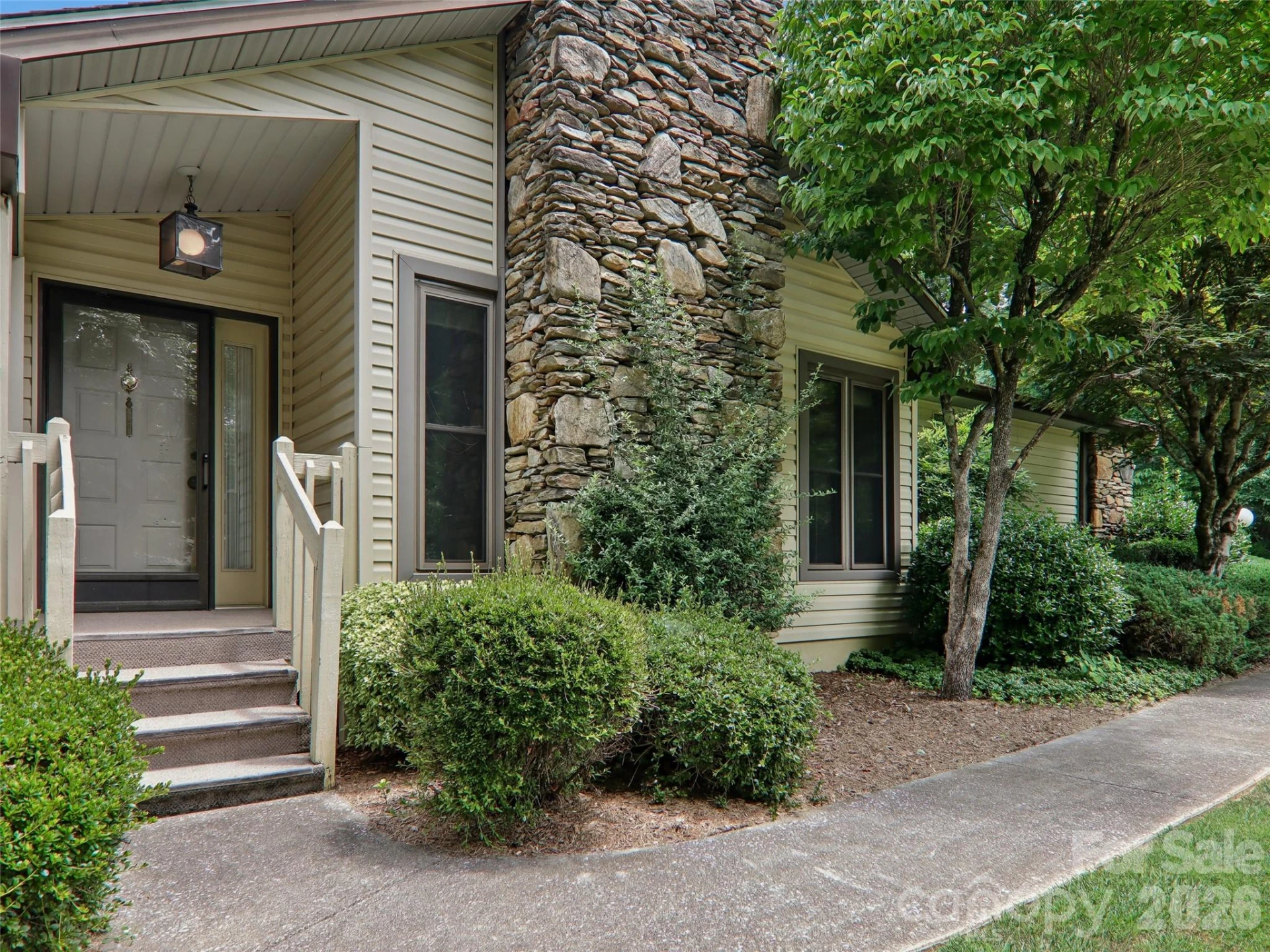 1 Bridle Path Court - Photo 3