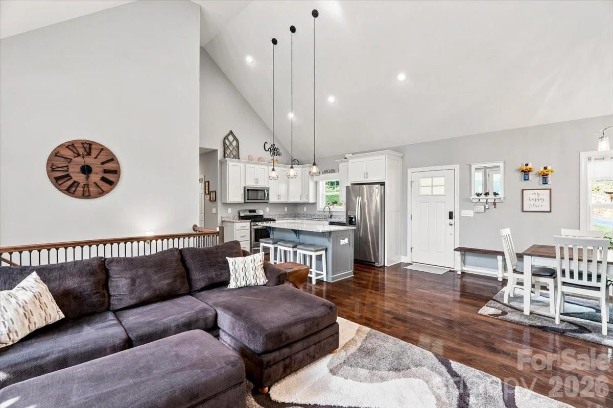 204 Mostert Drive - Photo 4