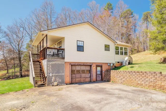 216 Pickens Road, Weaverville, NC, 28787
