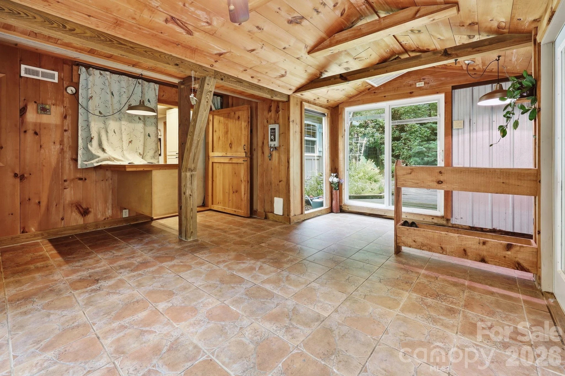 98 Secluded Cove - Photo 3