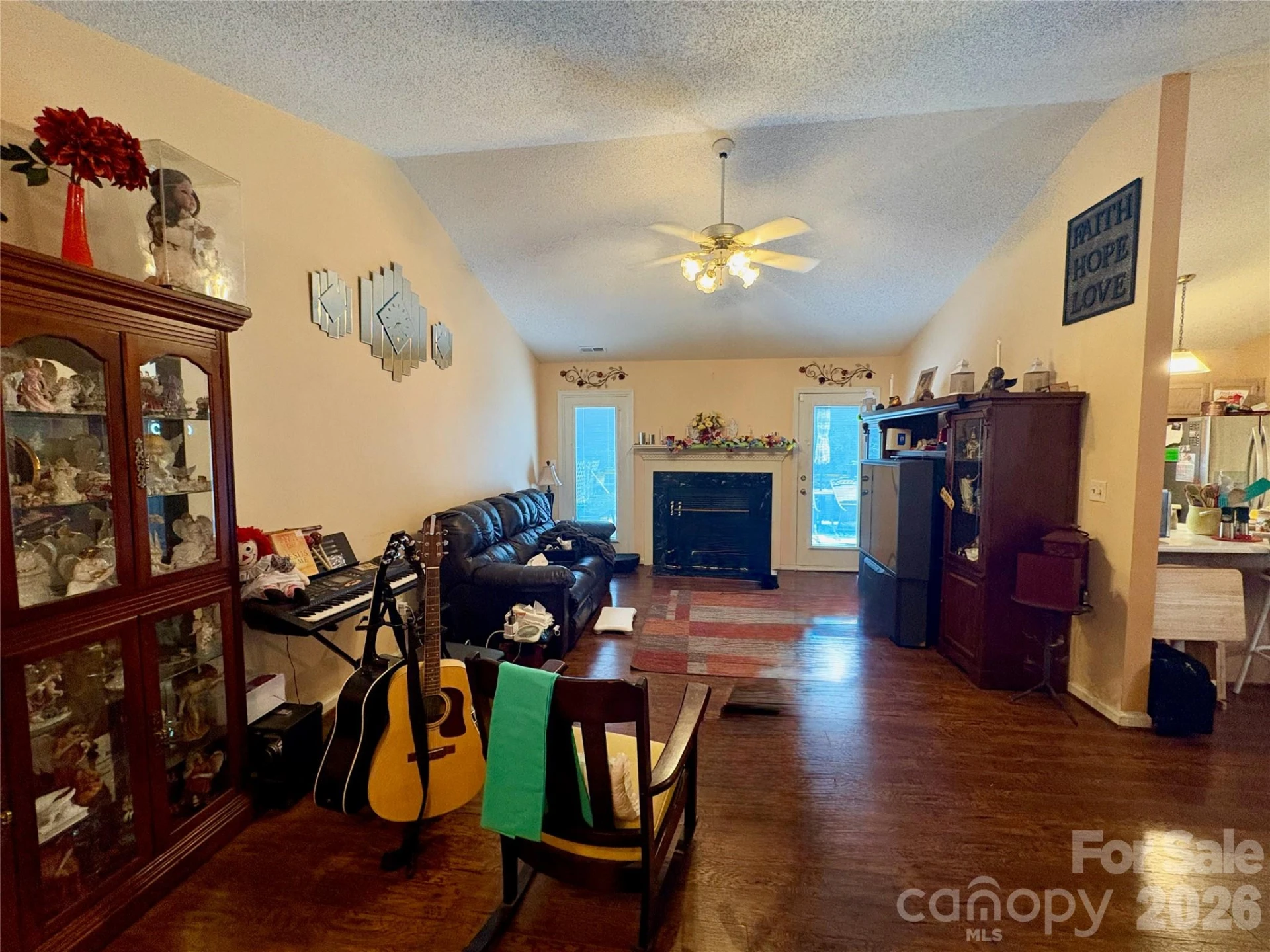 64 Mount Carmel Drive - Photo 4
