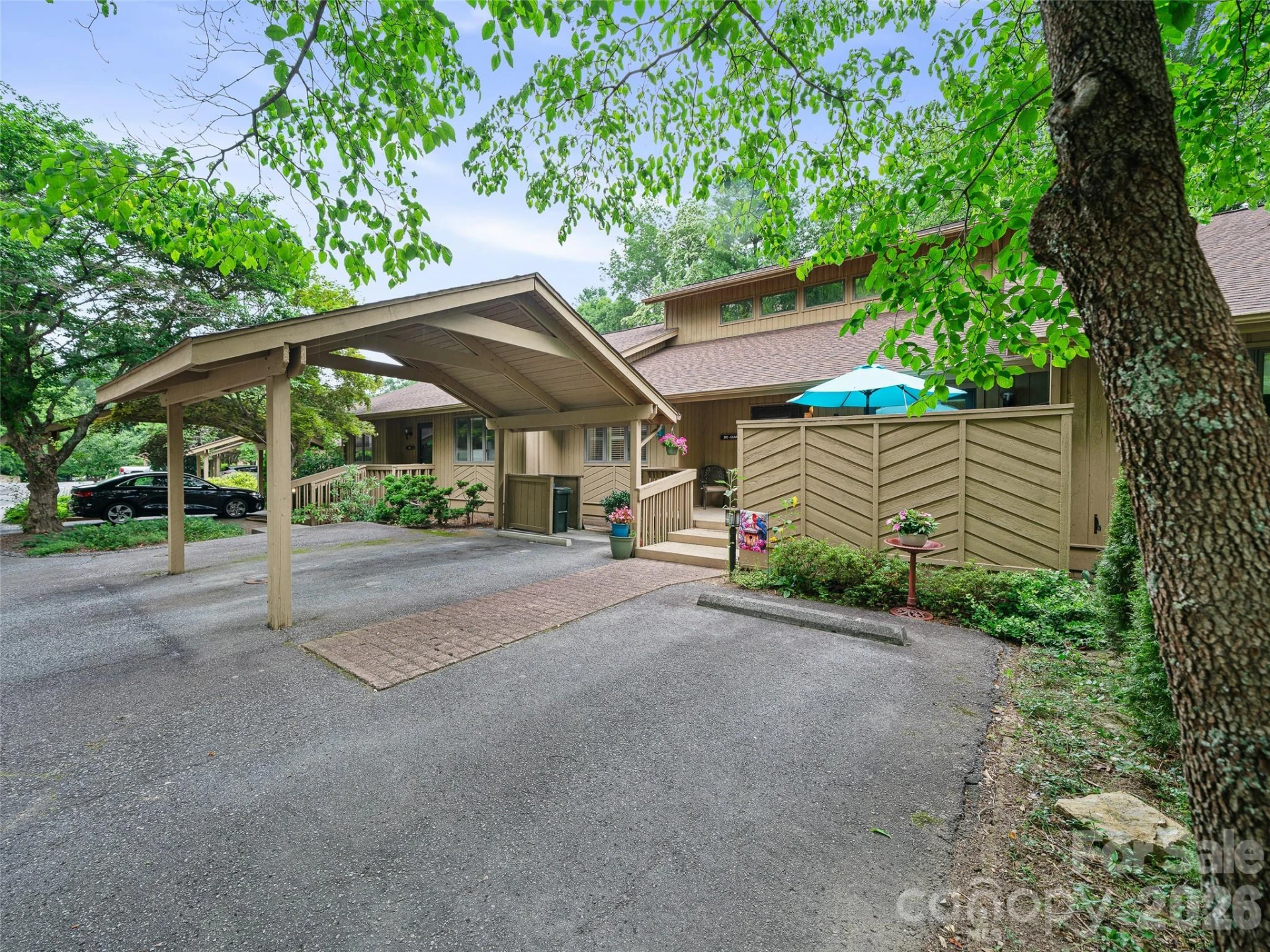 303 White Oak Drive - Photo 33
