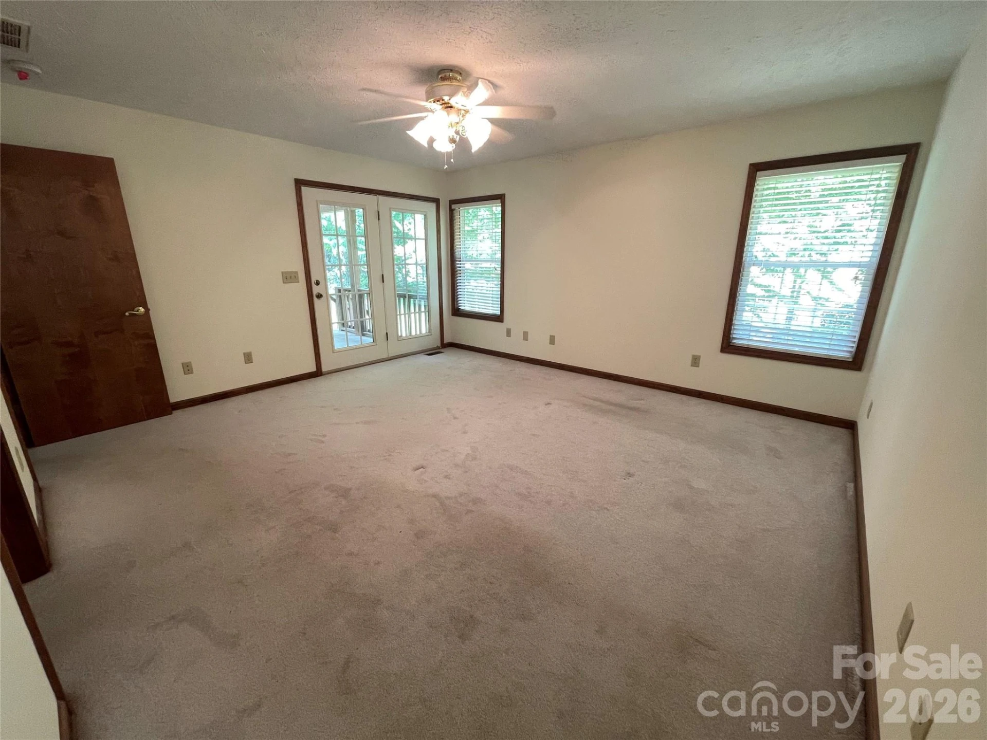 118 Whitewater Drive - Photo 4