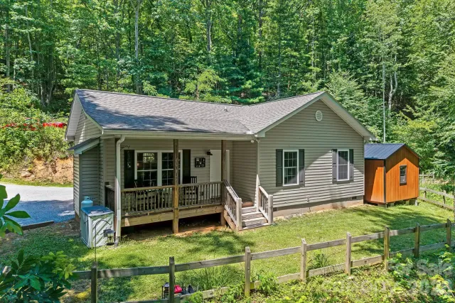 62 Robin Lane, Waynesville, NC, 28786