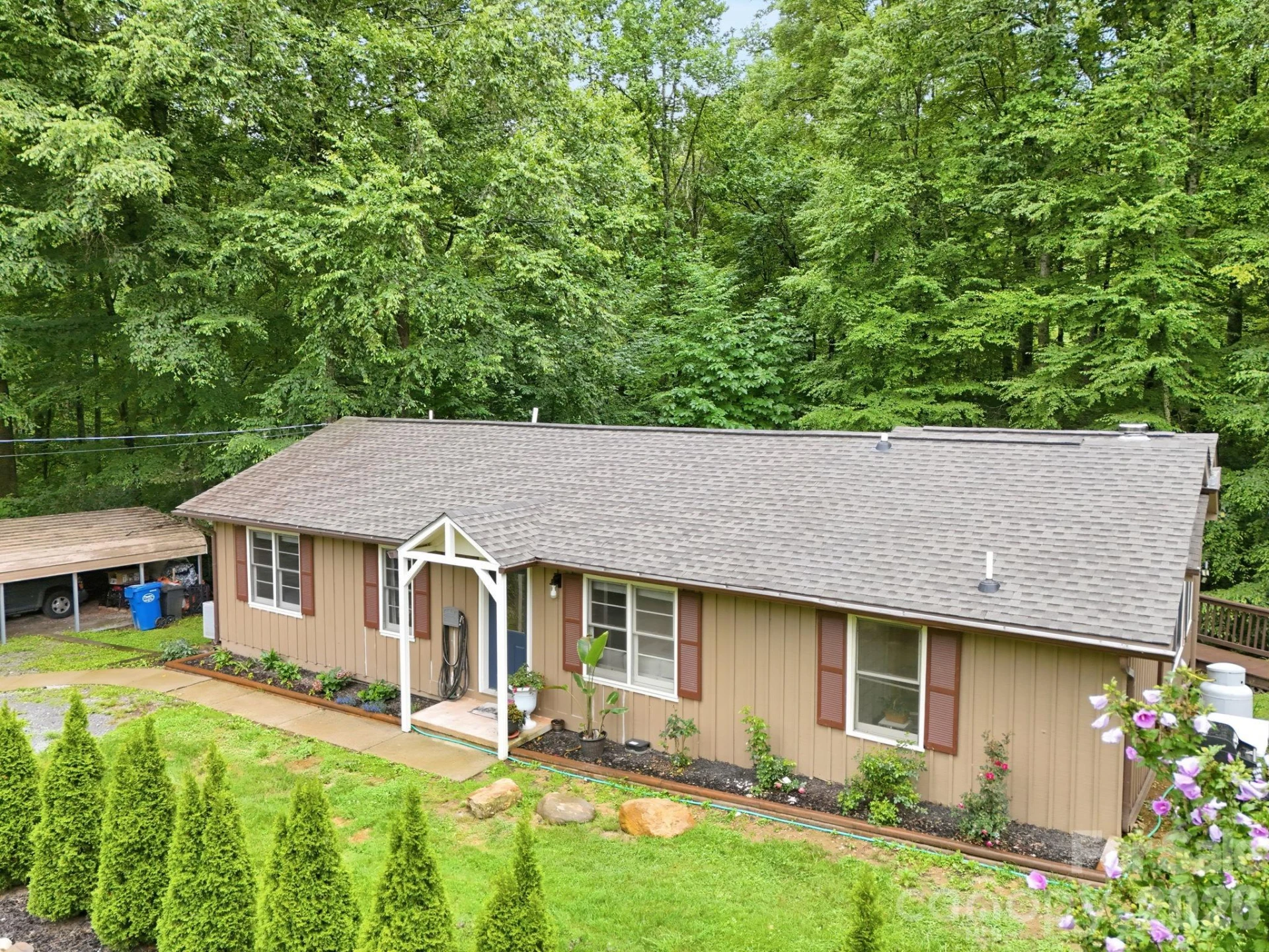 313 Walker Road - Photo 2