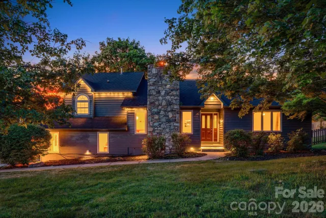 2 Jaks Ridge Drive, Asheville, NC, 28805
