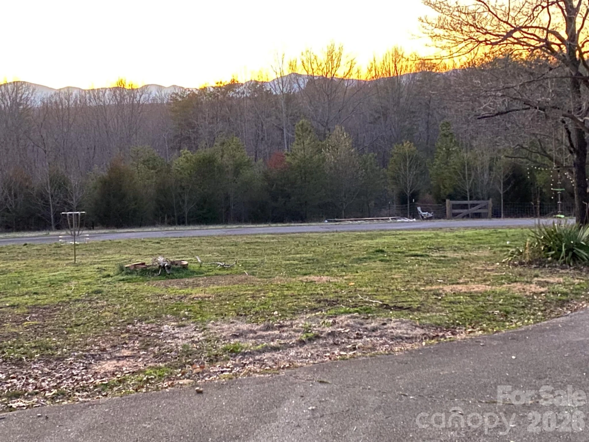 571 Piedmont Road - Photo 4