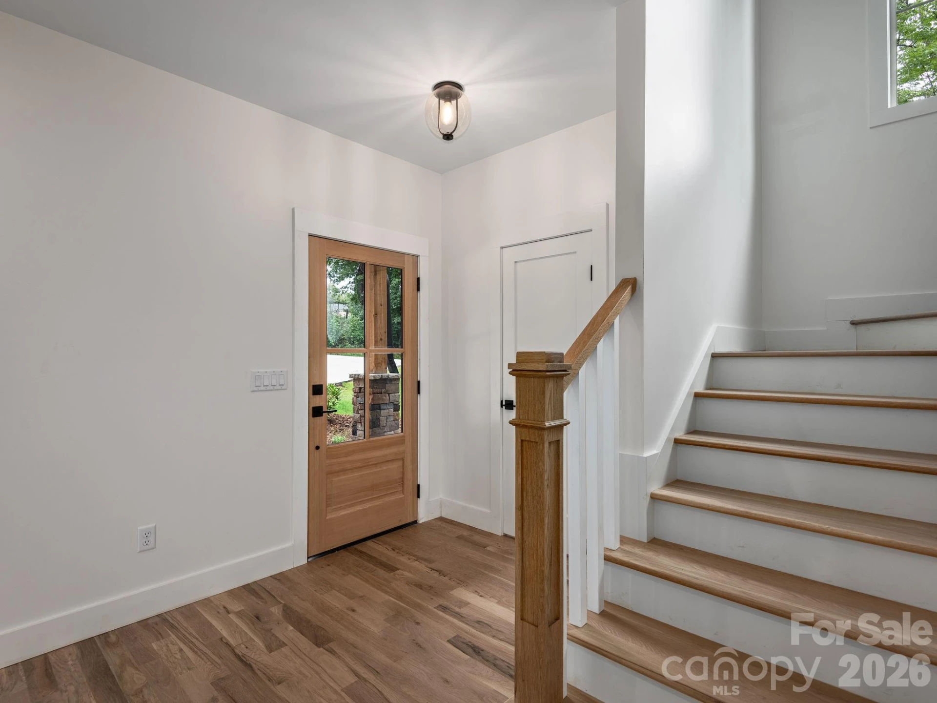 14 Yost Street - Photo 4