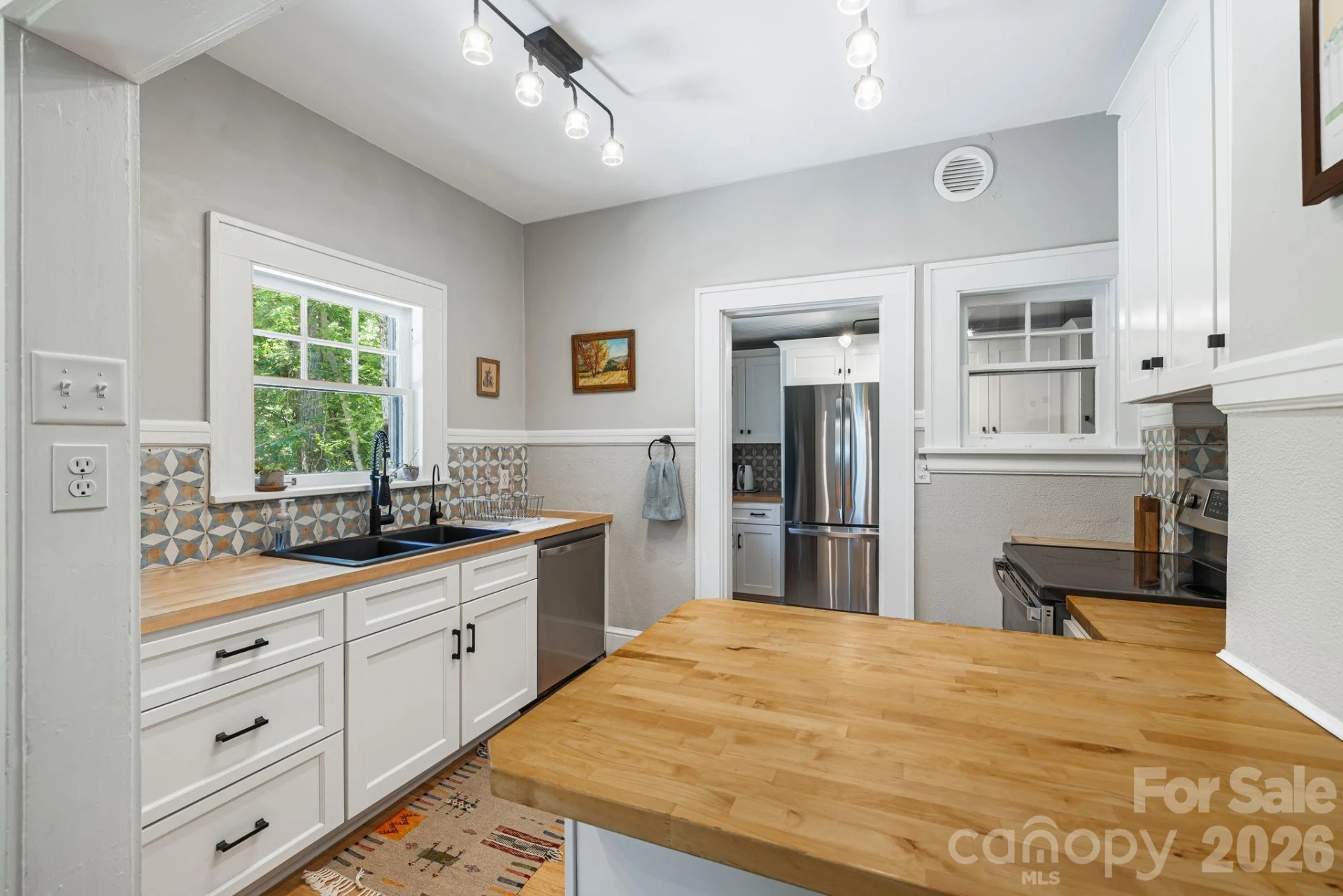 25 B Saint Dunstans Circle - Photo 12