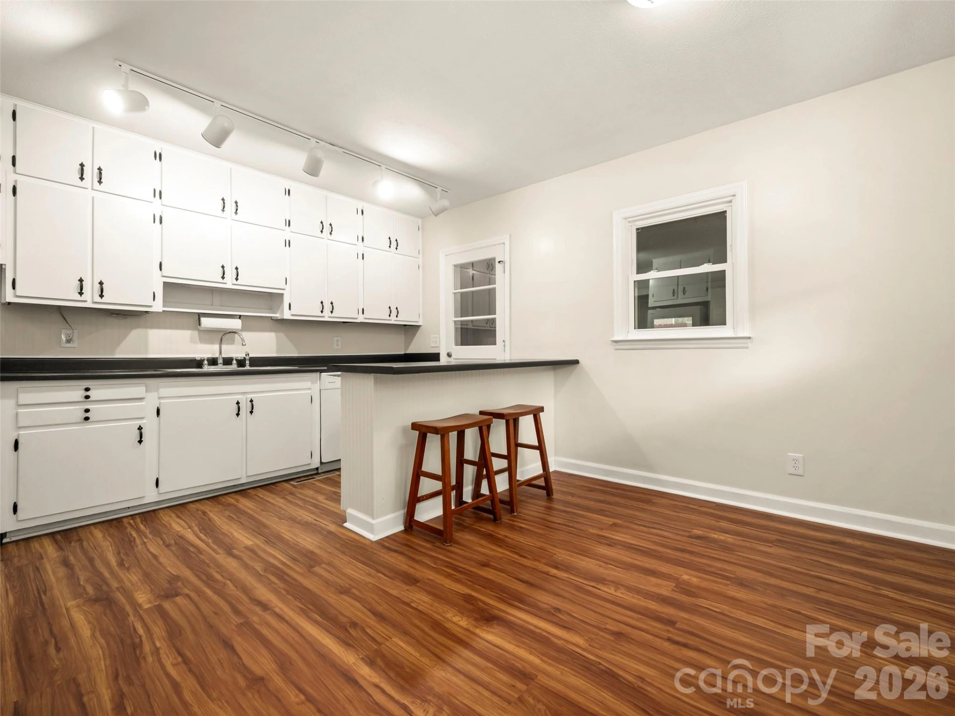 917 W Blue Ridge Road - Photo 8
