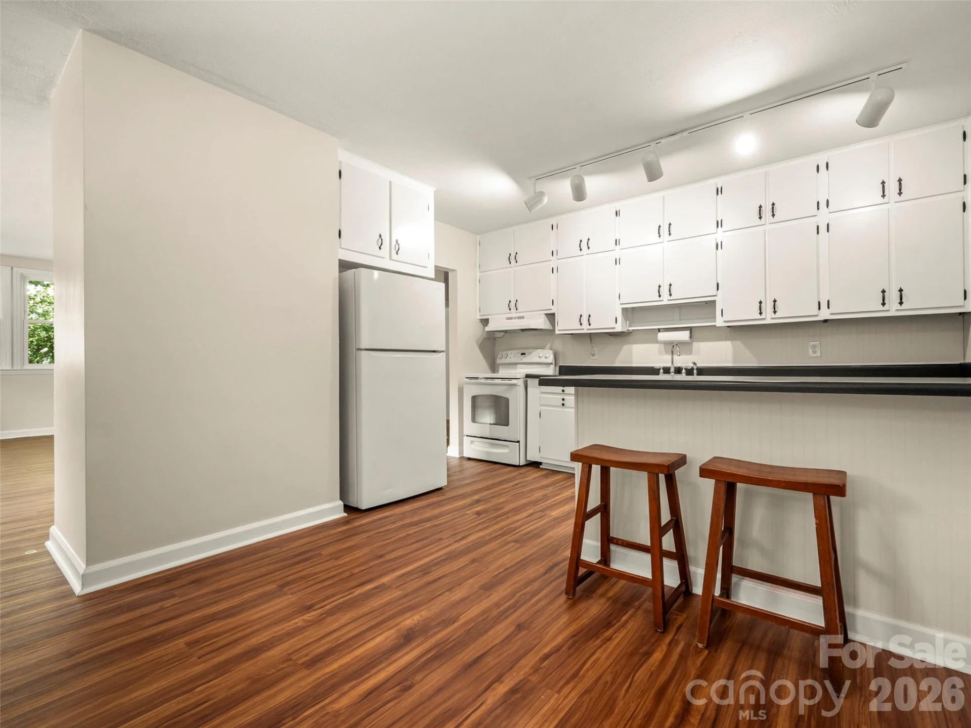 917 W Blue Ridge Road - Photo 9